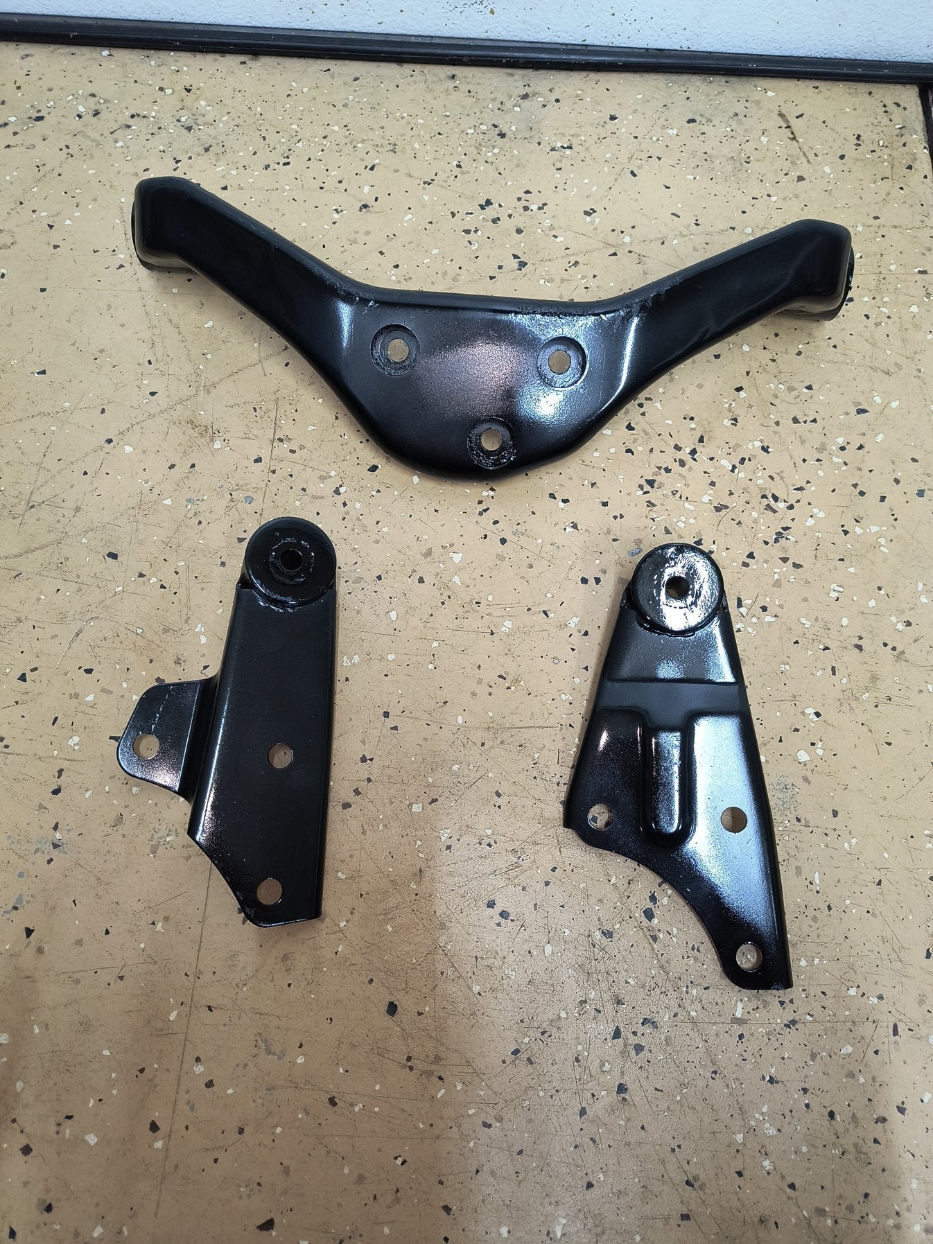 3000GT VR4 / Dodge Stealth TT Solid Rear Differential Brackets